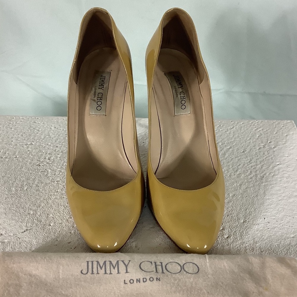 Jimmy Choo London Mustard Yellow Patent Leather Round Toe Stiletto Pumps Size 40